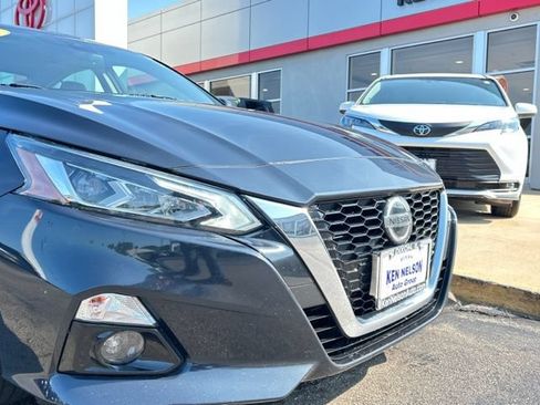Used 2019 Nissan Altima 2.5 SV FWD image 4