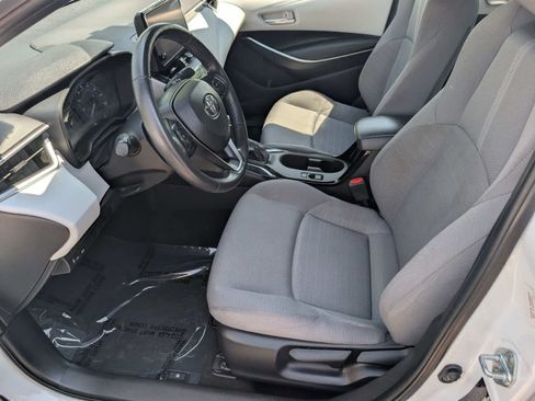 Used 2024 Toyota Corolla SE w/ SE Premium Package FWD image 16