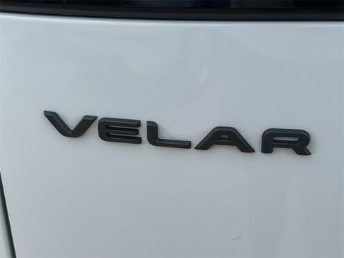 Used 2025 Land Rover Range Rover Velar Dynamic SE image 11