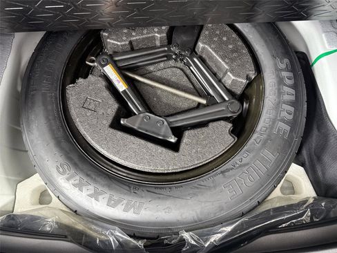 Certified 2025 Toyota RAV4 XLE image 37