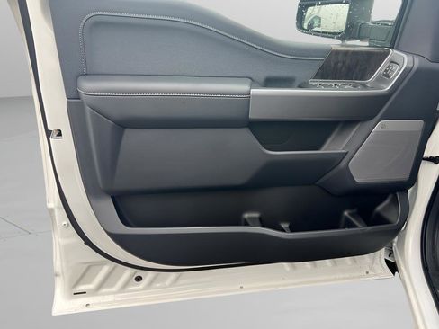 New 2026 Ford F250 Lariat image 9