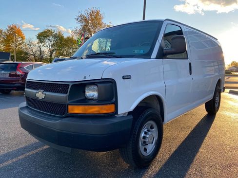 Used 2012 Chevrolet Express 2500 image 7