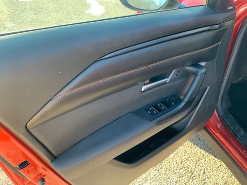 Used 2025 MAZDA CX-50 AWD 2.5 Hybrid w/ Premium Pkg image 18