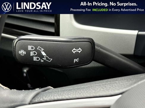 Used 2022 Volkswagen Atlas Cross Sport SEL image 23