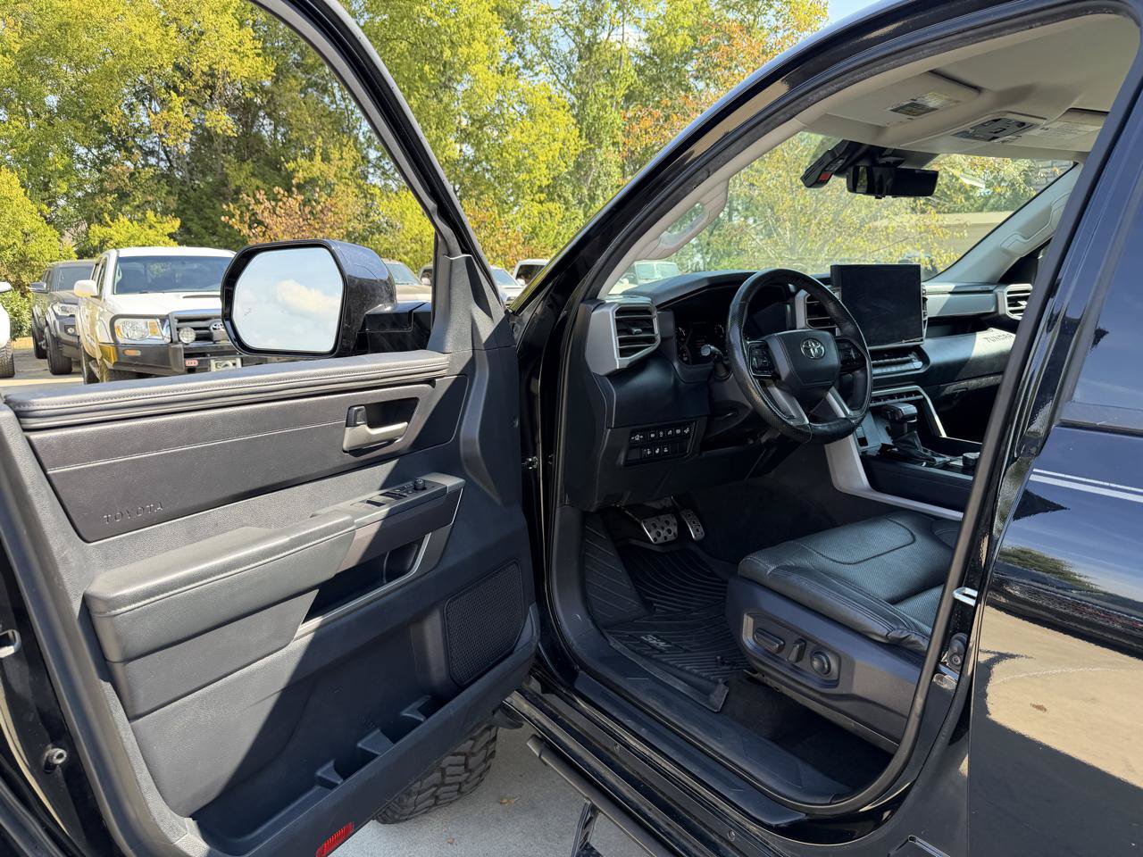 Used 2022 Toyota Tundra SR5 RWD image 11