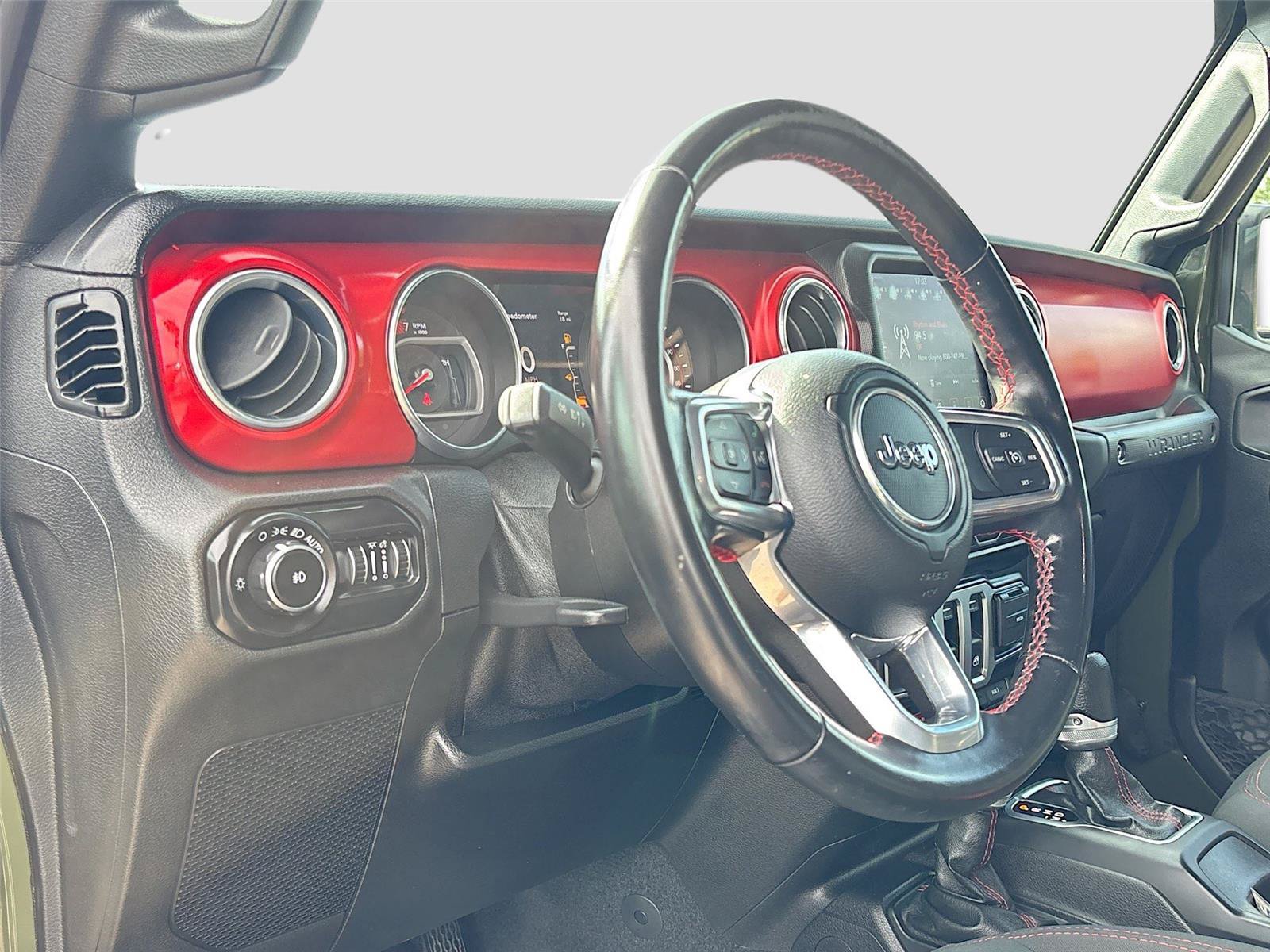 Used 2021 Jeep Wrangler Rubicon AWD/4WD image 9