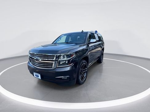 Used 2017 Chevrolet Tahoe Premier AWD/4WD image 4