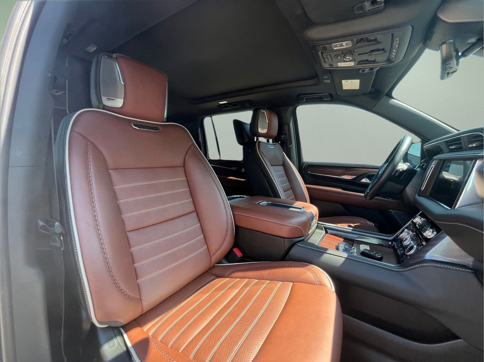 Used 2023 GMC Yukon XL Denali Ultimate w/ LPO, Floor Liner Package AWD/4WD image 37