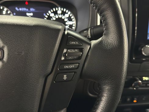 Used 2023 Nissan Frontier SV w/ SV Convenience Package image 23