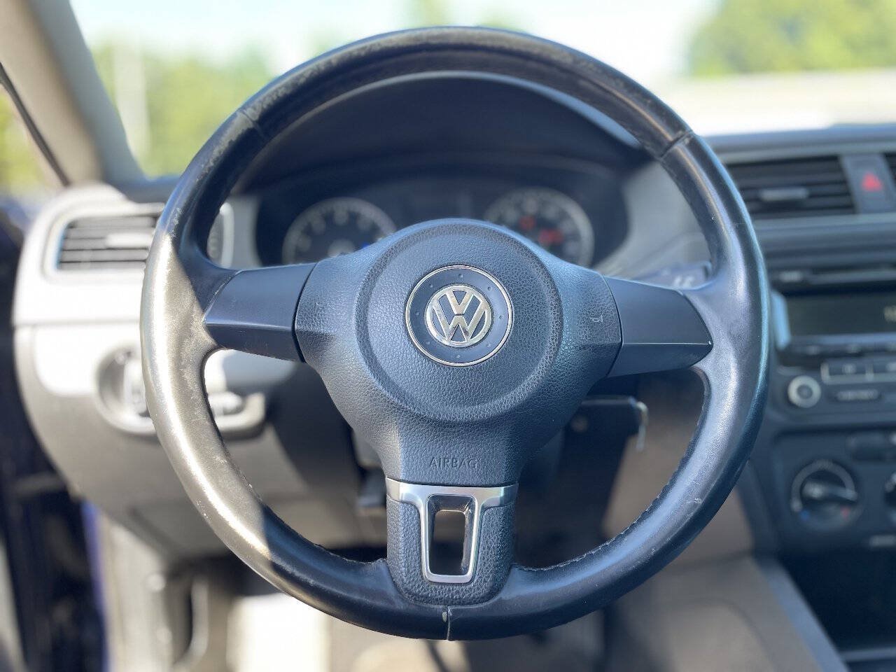 Used 2013 Volkswagen Jetta SE FWD image 13