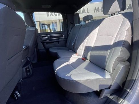 Used 2024 RAM 2500 Big Horn w/ Bed Utility Group image 21