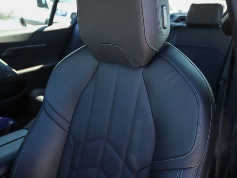 Used 2025 BMW 530i RWD image 26