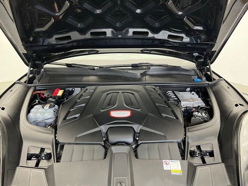 Certified 2023 Porsche Cayenne GTS AWD/4WD image 26