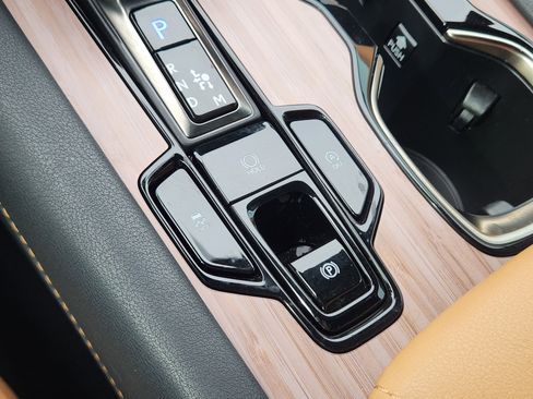 Used 2025 Lexus RX 350 Premium Plus w/ Accessory Package (Z1) image 21