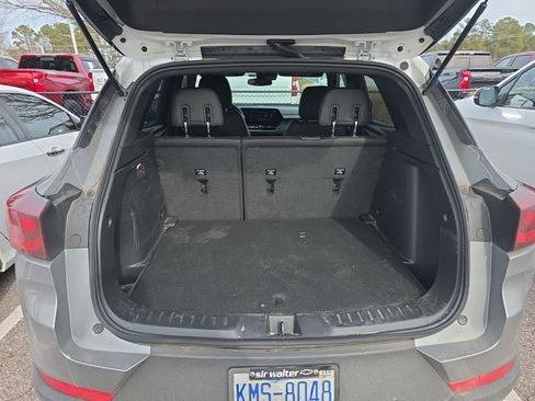 Used 2024 Chevrolet TrailBlazer ACTIV w/ Driver Confidence Package image 9