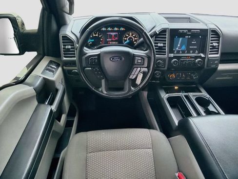 Used 2016 Ford F150 XLT w/ Equipment Group 302A Luxury AWD/4WD image 15
