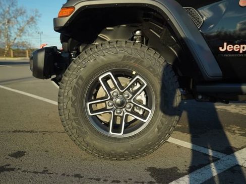 New 2026 Jeep Gladiator Mojave image 9