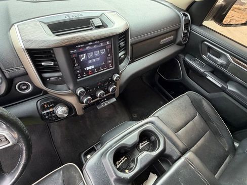 Used 2020 RAM 1500 Laramie w/ Off Road Group image 18
