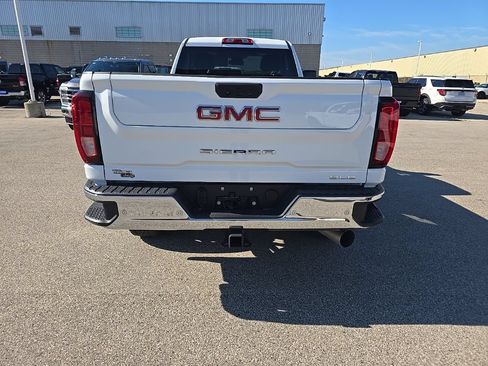 Used 2024 GMC Sierra 3500 SLE w/ SLE Convenience Package AWD/4WD image 5