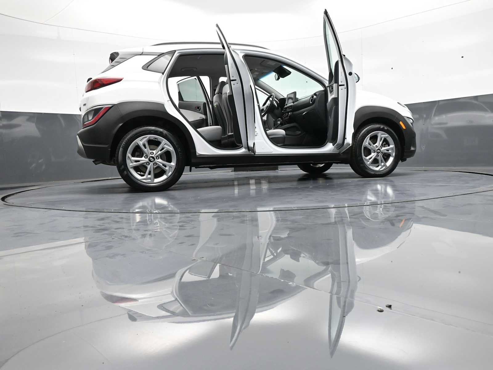 Certified 2023 Hyundai Kona SEL AWD/4WD image 45