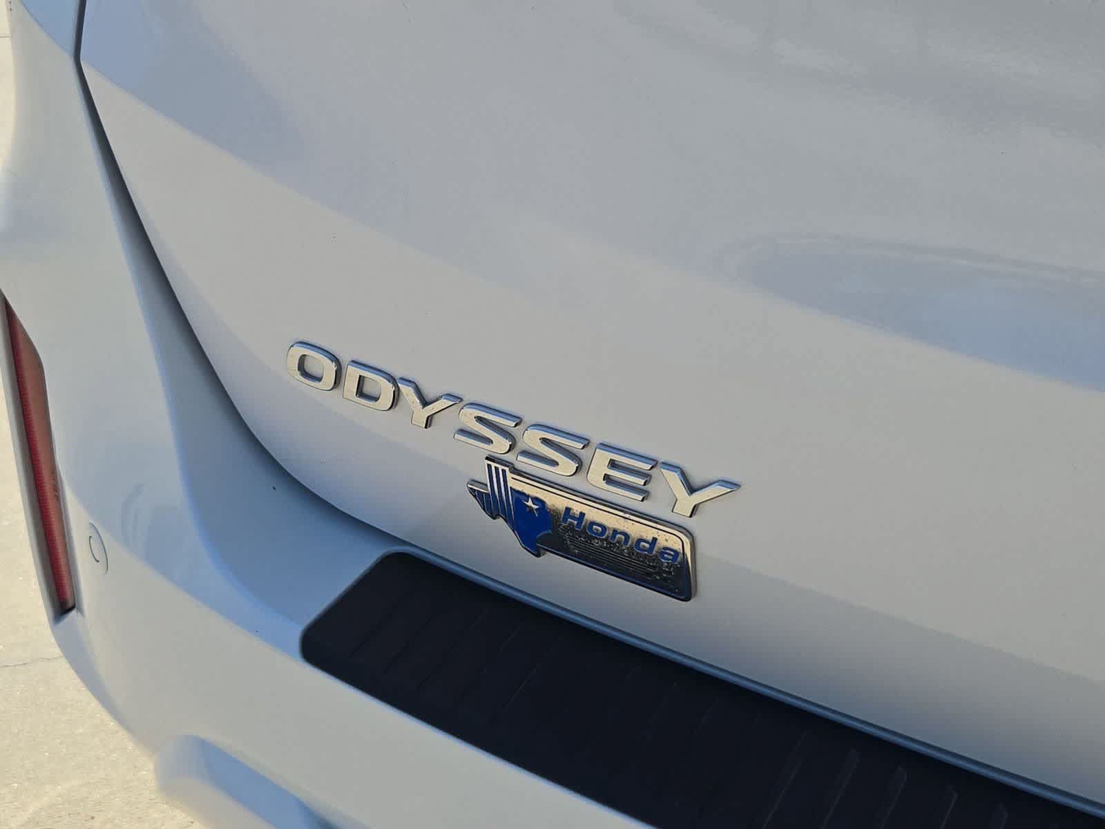 Used 2025 Honda Odyssey Elite image 12