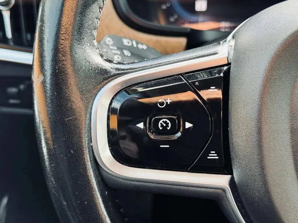 Used 2023 Volvo S90 B6 Plus AWD/4WD image 8