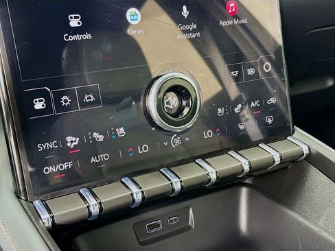 New 2026 GMC Terrain AT4 w/ Convenience Package III image 18