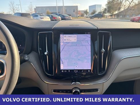 Certified 2023 Volvo XC60 B5 Ultimate w/ Climate Package image 24