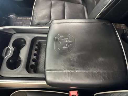 Used 2019 RAM 1500 Laramie AWD/4WD image 47