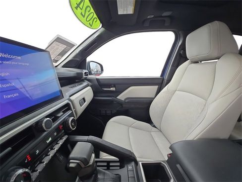 Certified 2024 Toyota Tacoma Limited w/ Limited Package (LT) image 11