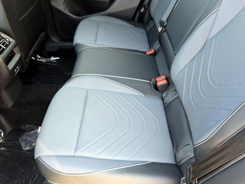 New 2026 Volkswagen Tiguan SE R-Line FWD image 24