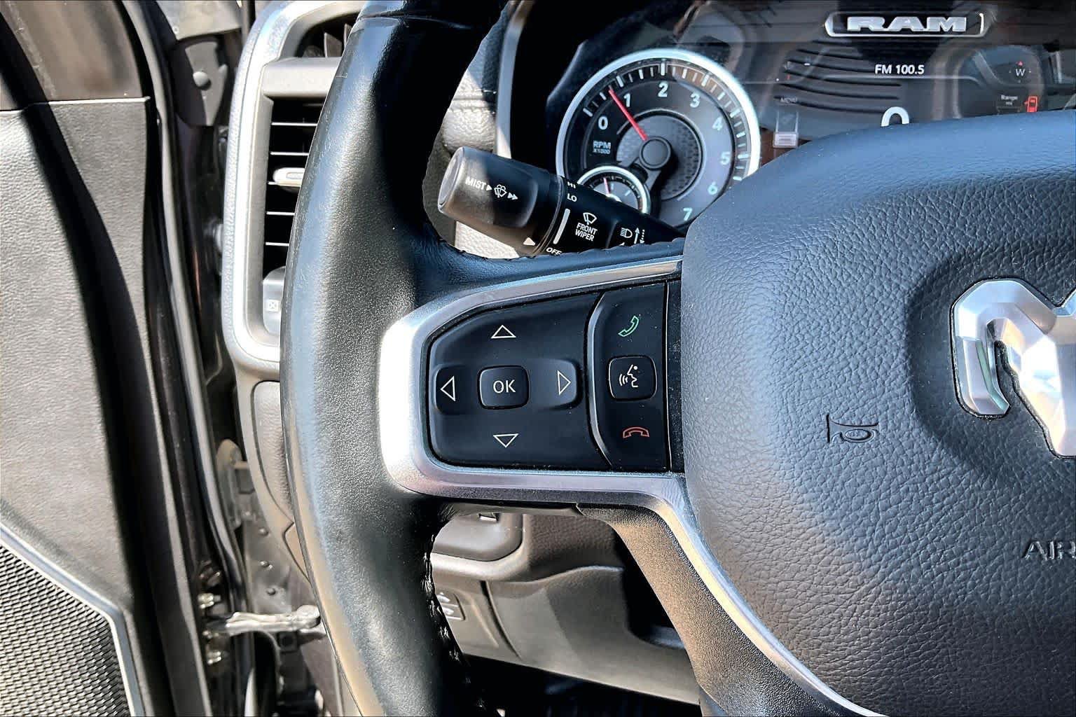 Used 2022 RAM 1500 Laramie AWD/4WD image 17