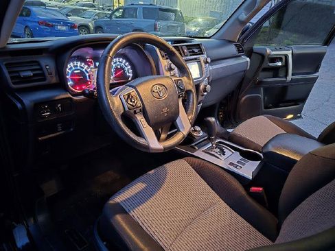 Used 2018 Toyota 4Runner SR5 image 14