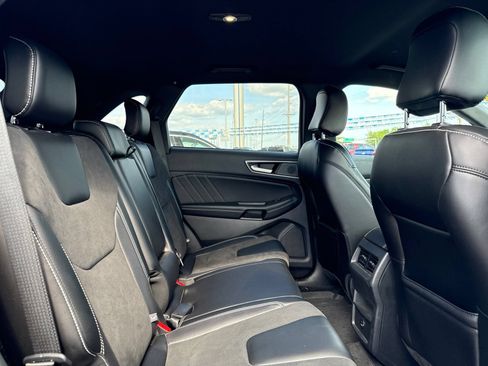 Used 2021 Ford Edge ST AWD/4WD image 16