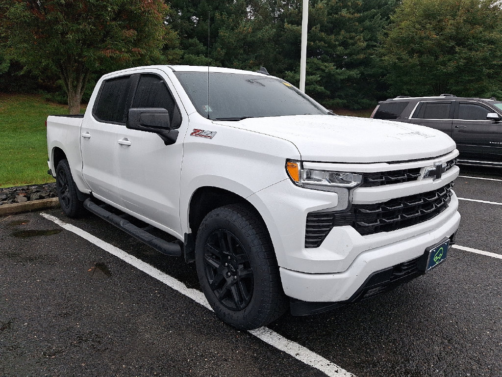 Certified 2024 Chevrolet Silverado 1500 RST AWD/4WD image 3