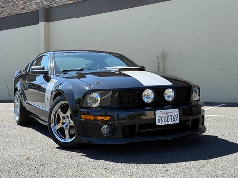 Used 2007 Ford Mustang GT RWD image 2