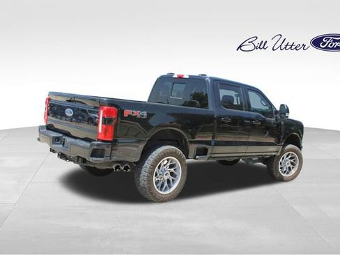 Used 2023 Ford F250 Lariat w/ Sport Appearance Package AWD/4WD image 5