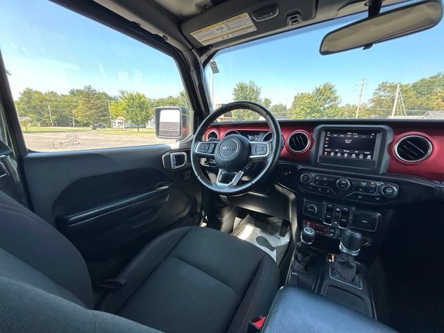 Used 2021 Jeep Wrangler Unlimited Rubicon w/ Dual Top Group AWD/4WD image 57