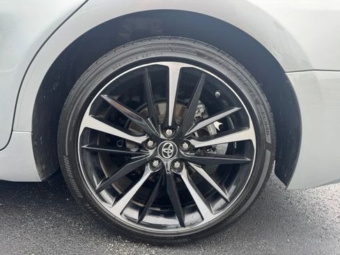 Used 2019 Toyota Camry XSE FWD image 11