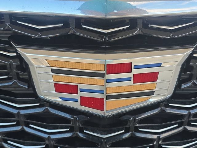 Certified 2024 Cadillac XT4 Luxury FWD image 28