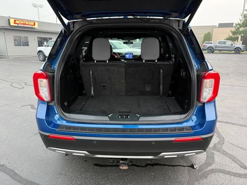 Used 2020 Ford Explorer XLT w/ Equipment Group 202A AWD/4WD image 43