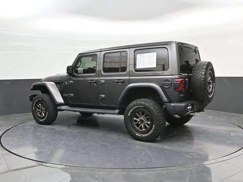 Used 2022 Jeep Wrangler Unlimited Rubicon w/ Trailer Tow Package AWD/4WD image 5