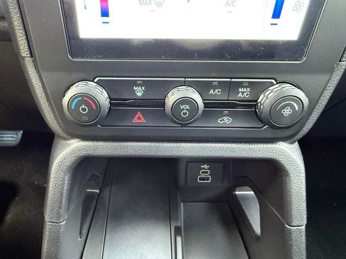 New 2025 Ford Ranger XL image 33