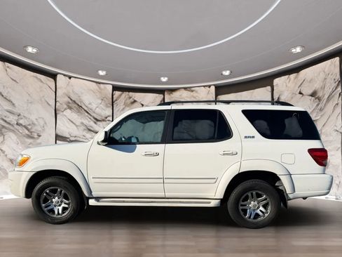 Used 2007 Toyota Sequoia SR5 RWD image 5