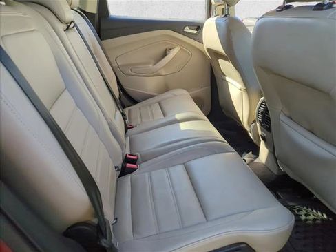 Used 2019 Ford Escape SEL image 25