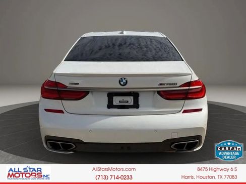 Used 2018 BMW M760i xDrive AWD/4WD image 10
