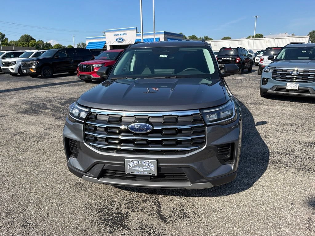 New 2026 Ford Explorer Active RWD image 8