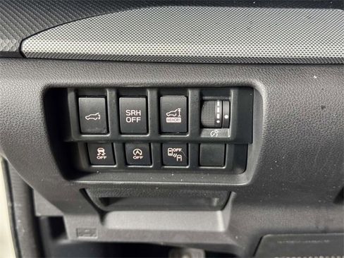 Used 2021 Subaru Forester Limited image 19