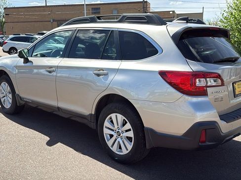 Used 2018 Subaru Outback 2.5i Premium AWD/4WD image 7