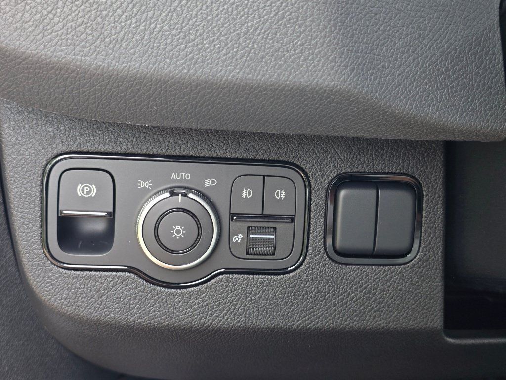 New 2026 Mercedes-Benz Sprinter 2500 image 35